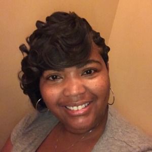 Meet your Posher, Monica